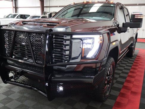 Used 2024 GMC Sierra 2500 Denali Ultimate AWD/4WD image 28