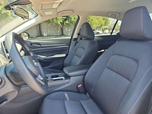 Certified 2025 Nissan Altima 2.5 S FWD image 14