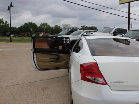 Used 2011 Honda Accord LX-S image 9