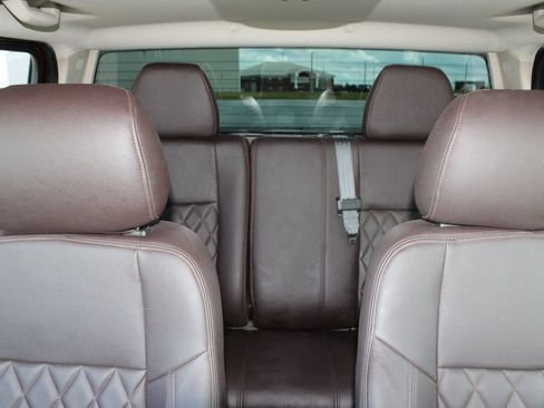 Used 2010 HUMMER H3T w/ Appearance Package AWD/4WD image 10