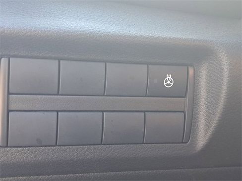 Used 2024 Nissan Kicks SR w/ SR Premium Package image 28