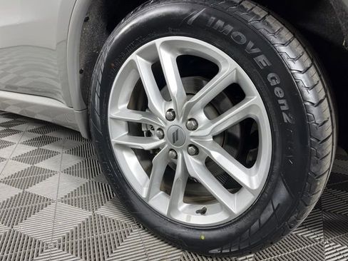 Used 2024 Dodge Durango GT image 13