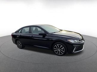 Used 2025 Volkswagen Jetta SE video 2