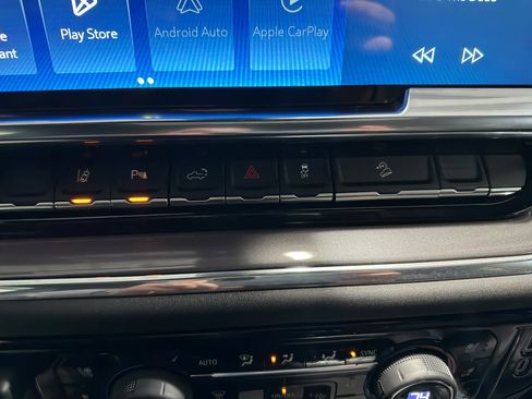 Used 2024 Chevrolet Silverado 2500 High Country w/ High Country Premium Package image 26