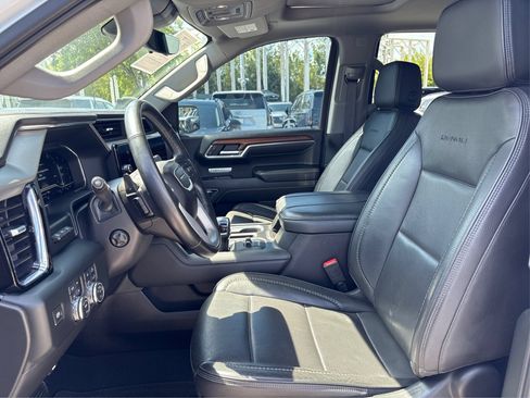Used 2023 GMC Sierra 1500 Denali w/ Denali Reserve Package AWD/4WD image 9