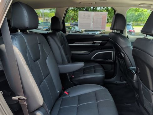 Used 2022 Kia Telluride EX w/ EX Premium Package AWD/4WD image 35