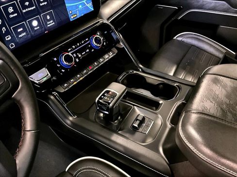 Used 2024 GMC Sierra 1500 AT4X image 20