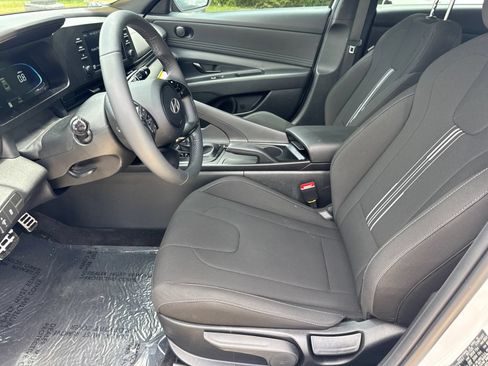 Used 2026 Hyundai Elantra Sport FWD image 9