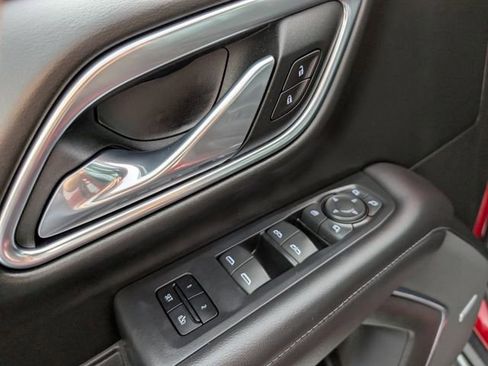 Used 2021 Chevrolet Tahoe LT w/ LT Signature Package image 18