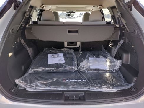 New 2026 Mitsubishi Outlander SE image 9