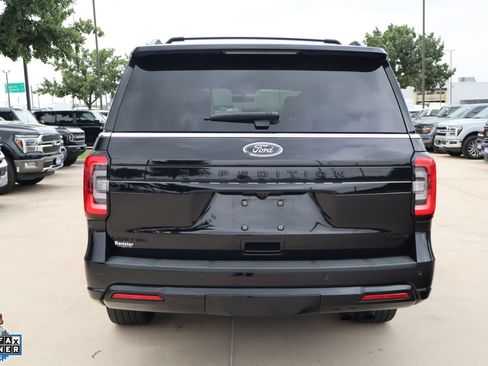 Used 2023 Ford Expedition Max Limited AWD/4WD image 4