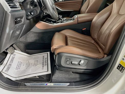 Used 2019 BMW X5 xDrive40i w/ M Sport Package AWD/4WD image 29