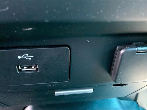 Used 2017 Ford F150 XL w/ Equipment Group 101A Mid AWD/4WD image 34