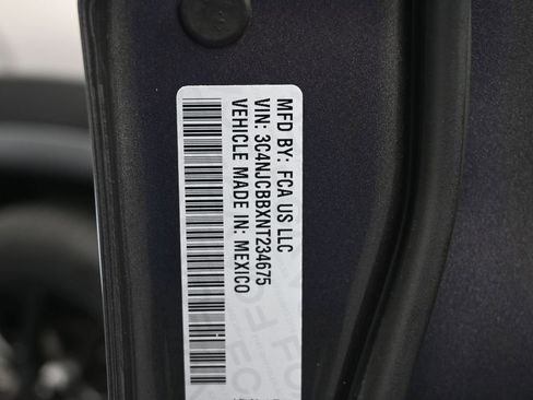 Used 2022 Jeep Compass Altitude image 17