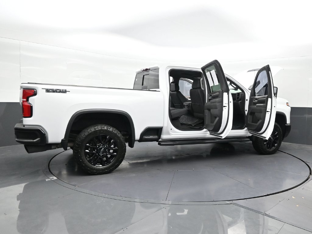 Used 2025 Chevrolet Silverado 2500 LT w/ Trail Boss Package AWD/4WD image 31