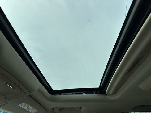 Used 2016 GMC Yukon XL SLT w/ Open Road Package image 70