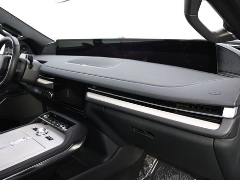 New 2026 Lincoln Navigator Reserve AWD/4WD image 15