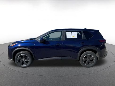 Used 2025 Nissan Rogue SV AWD/4WD image 9