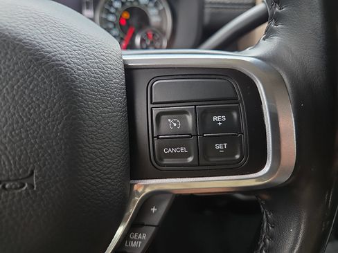 Used 2022 RAM 2500 Laramie AWD/4WD image 18