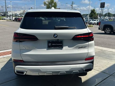 Used 2026 BMW X5 xDrive40i w/ Premium Package AWD/4WD image 5