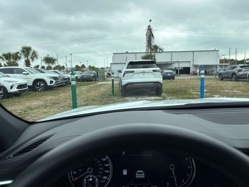 Used 2025 Genesis G70 2.5T image 35