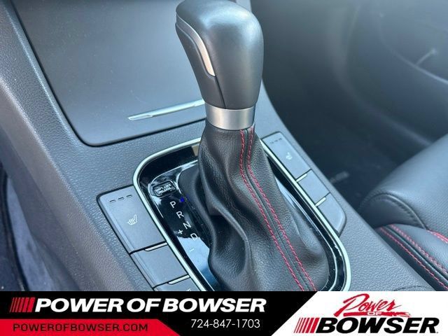 Used 2018 Hyundai Elantra GT Sport FWD image 4
