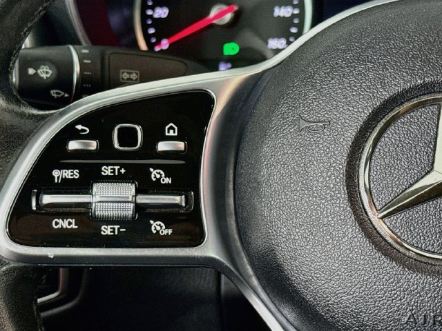 Used 2019 Mercedes-Benz C 300 Sedan image 11