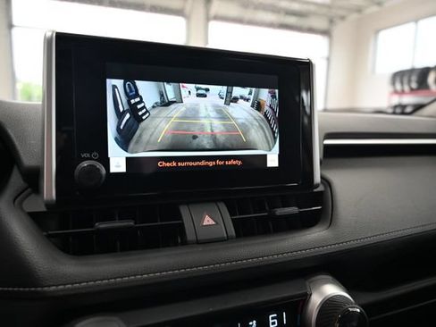 Used 2024 Toyota RAV4 XLE FWD image 16