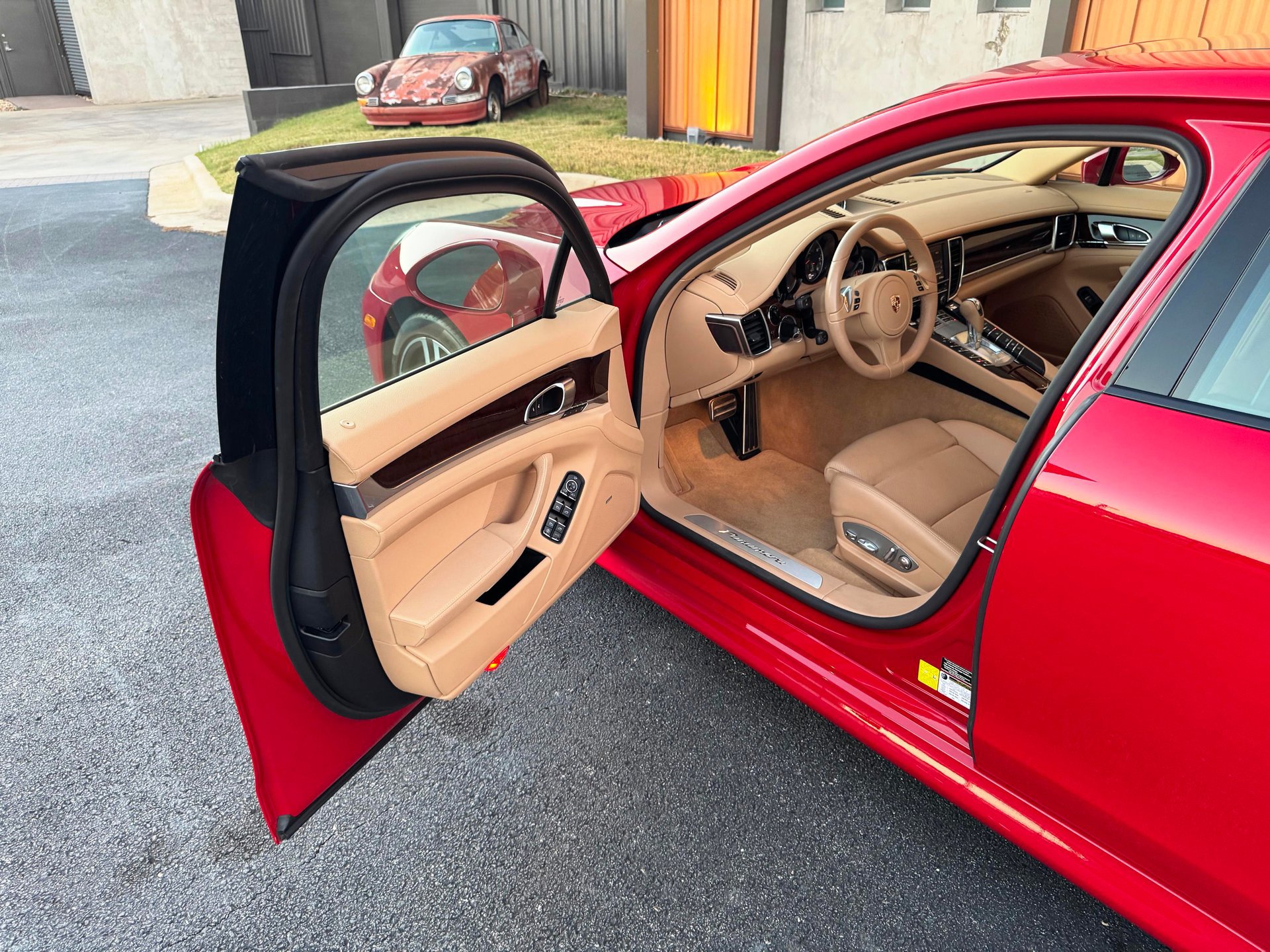 Used 2013 Porsche Panamera image 25