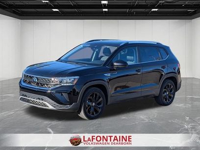 Certified 2023 Volkswagen Taos SE w/ Panoramic Sunroof Package