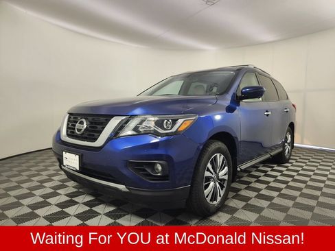 Used 2020 Nissan Pathfinder SL AWD/4WD image 1
