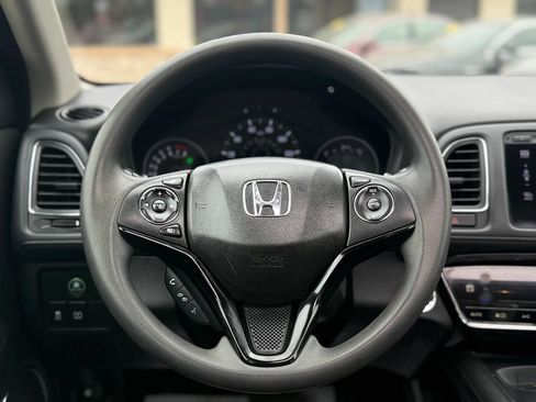 Used 2017 Honda HR-V EX image 40