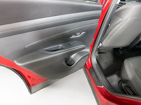 Used 2025 Hyundai Tucson SEL FWD image 25