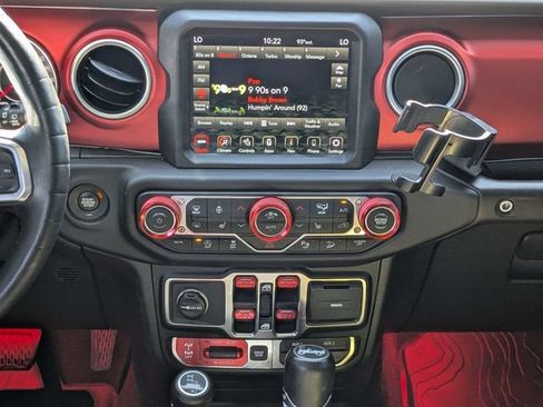 Used 2018 Jeep Wrangler Unlimited Rubicon AWD/4WD image 17