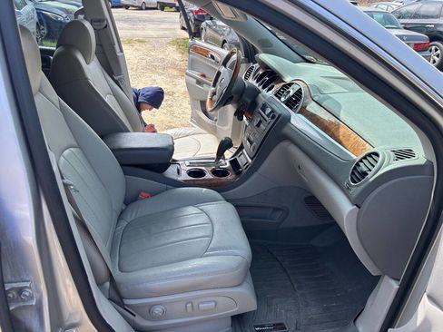 Used 2008 Buick Enclave CXL w/ Entertainment Package #1 image 15