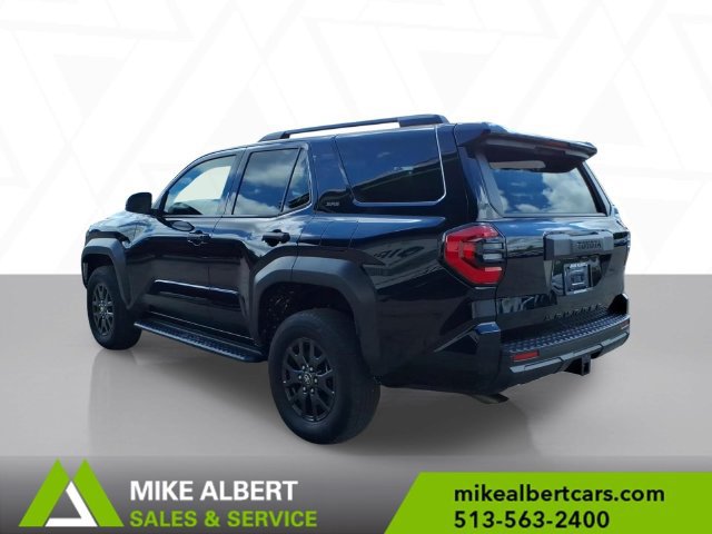 Used 2025 Toyota 4Runner SR5 AWD/4WD image 5
