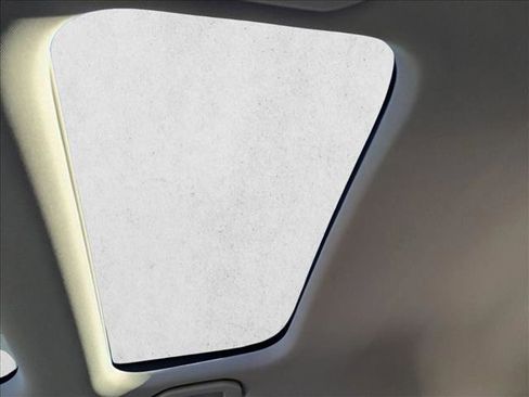 Certified 2025 Mercedes-Benz GLB 250 4MATIC image 20