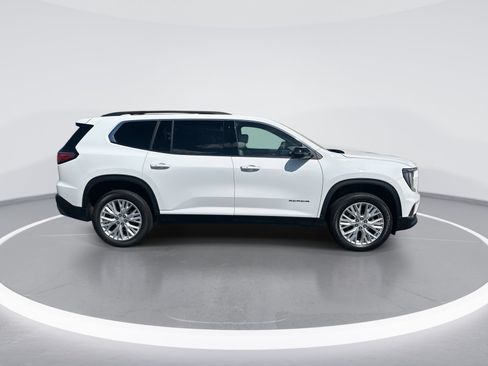 Used 2024 GMC Acadia Elevation w/ Luxury Package FWD image 10