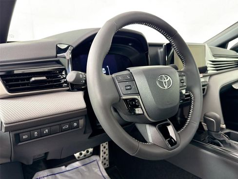 New 2026 Toyota Camry SE image 4