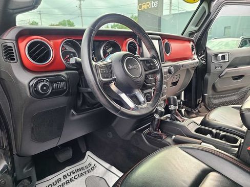 Used 2018 Jeep Wrangler Unlimited Rubicon AWD/4WD image 13