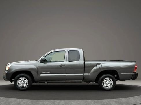 Used 2013 Toyota Tacoma 2WD Access Cab image 8
