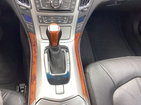Used 2011 Cadillac CTS Luxury image 19