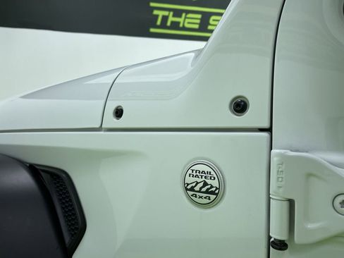 Used 2018 Jeep Wrangler Unlimited Sport S image 13