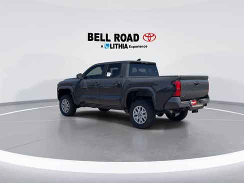 Used 2025 Toyota Tacoma SR5 AWD/4WD image 6