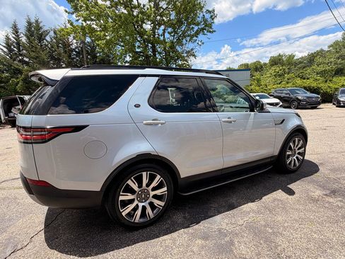 Used 2019 Land Rover Discovery HSE AWD/4WD image 8