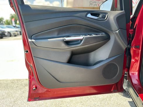 Used 2013 Ford Escape Titanium FWD image 31
