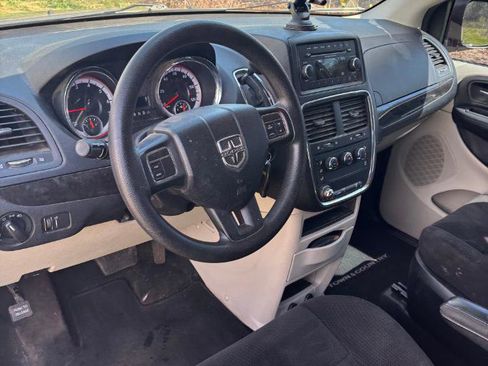 Used 2012 Dodge Grand Caravan American Value Package image 15