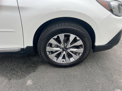 Used 2019 Subaru Outback 3.6R Touring w/ Popular Package #3A image 11