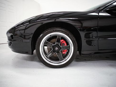Used 2001 Pontiac Firebird Formula w/ Protection Group image 28