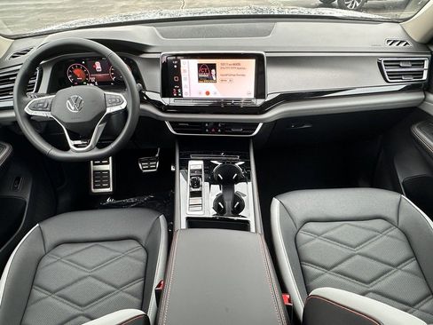 New 2026 Volkswagen Atlas Peak Edition AWD/4WD image 10